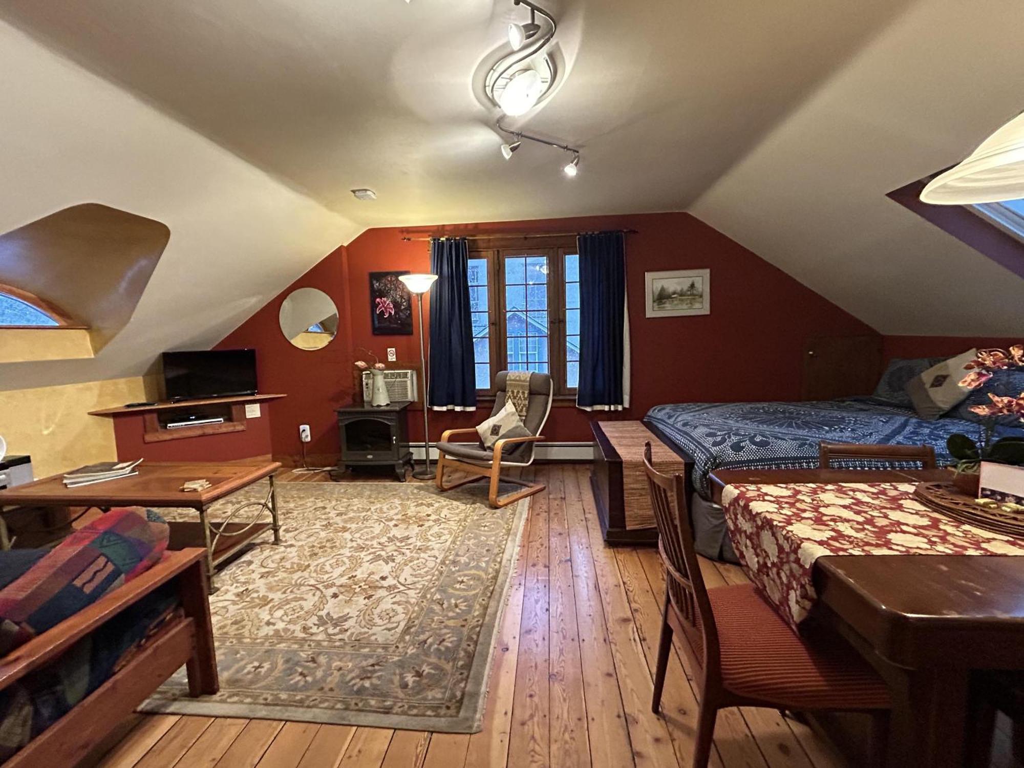 Mistisos Place Vacation Rentals Nelson Bagian luar foto