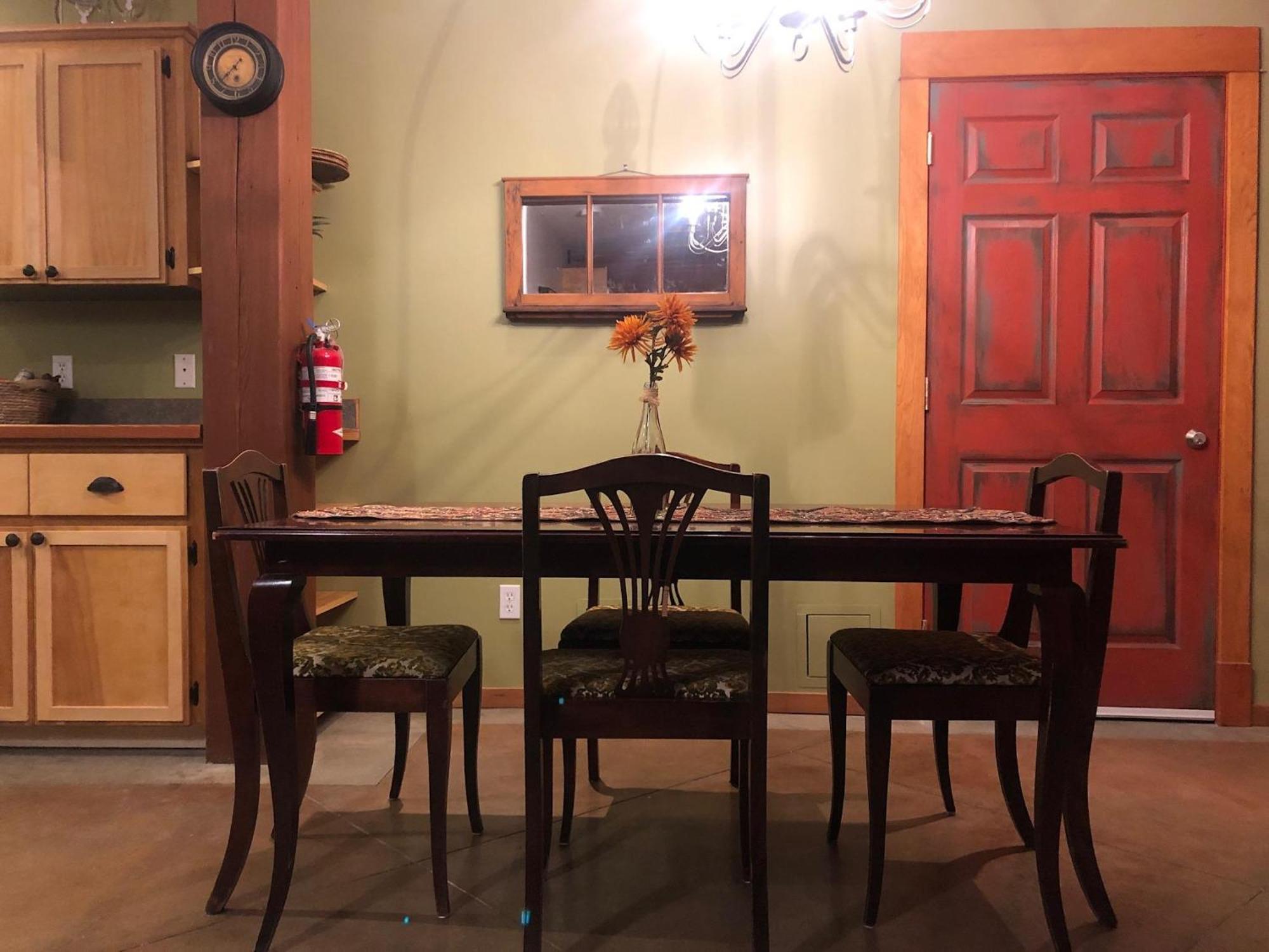 Mistisos Place Vacation Rentals Nelson Bagian luar foto