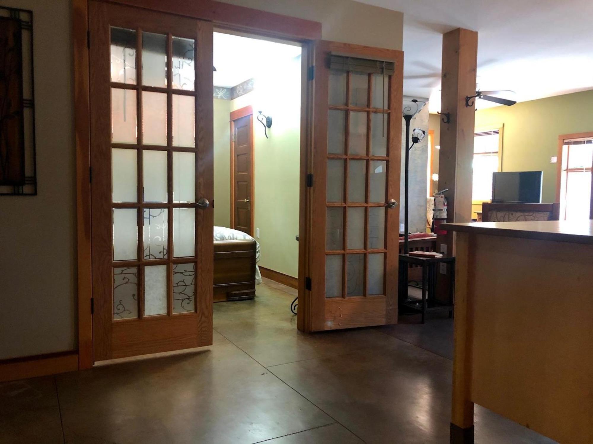 Mistisos Place Vacation Rentals Nelson Bagian luar foto