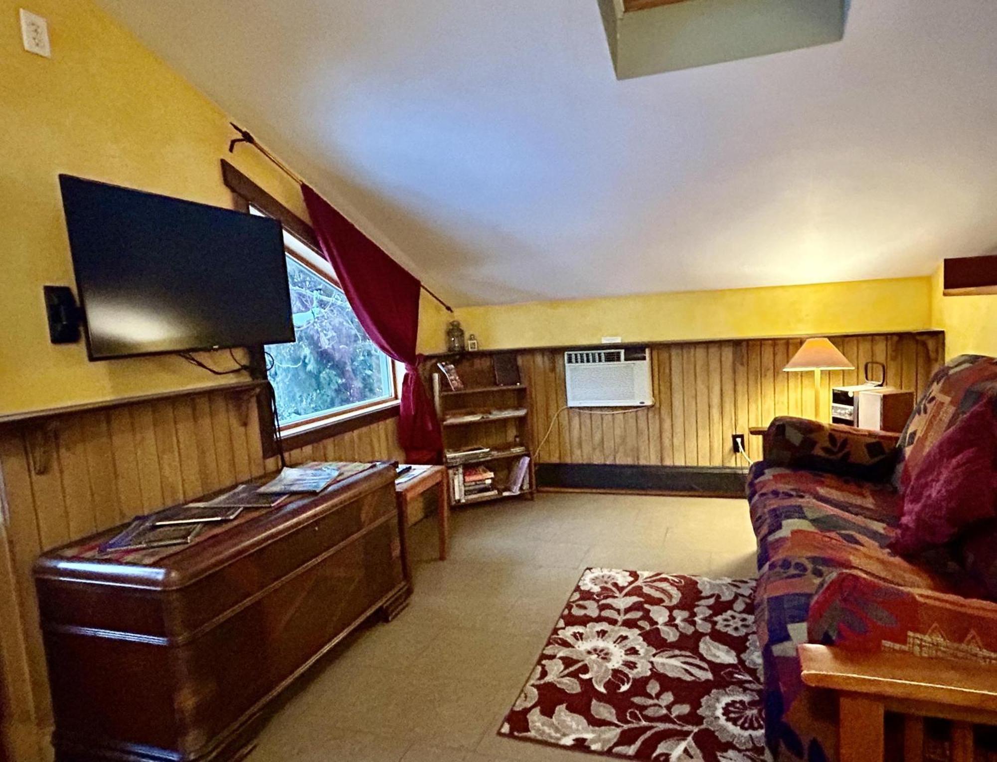 Mistisos Place Vacation Rentals Nelson Bagian luar foto